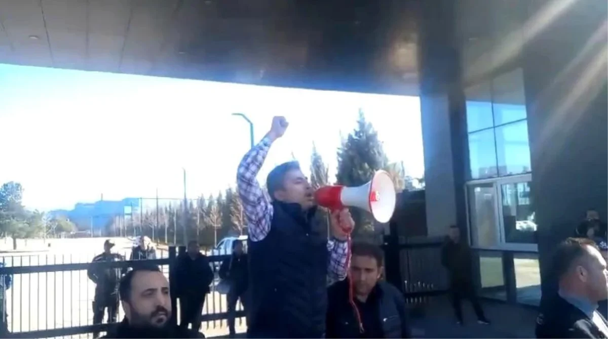 Eti Alüminyum Fabrikası'nda işçiler ücret artışına karşı mücadele başlattı