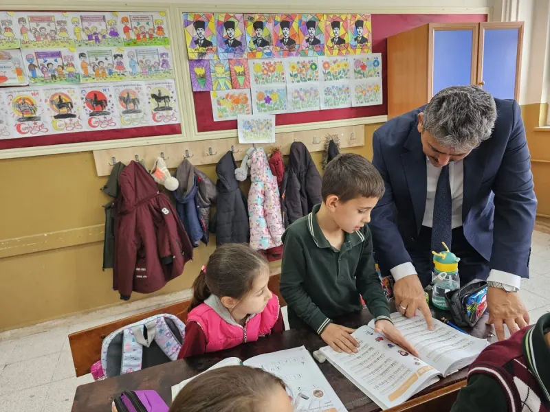 ÇUMRA İLÇE MİLLİ EĞİTİM MÜDÜRÜ ALTUNYALDIZ OKUL ZİYARETLERİNE DEVAM EDİYOR