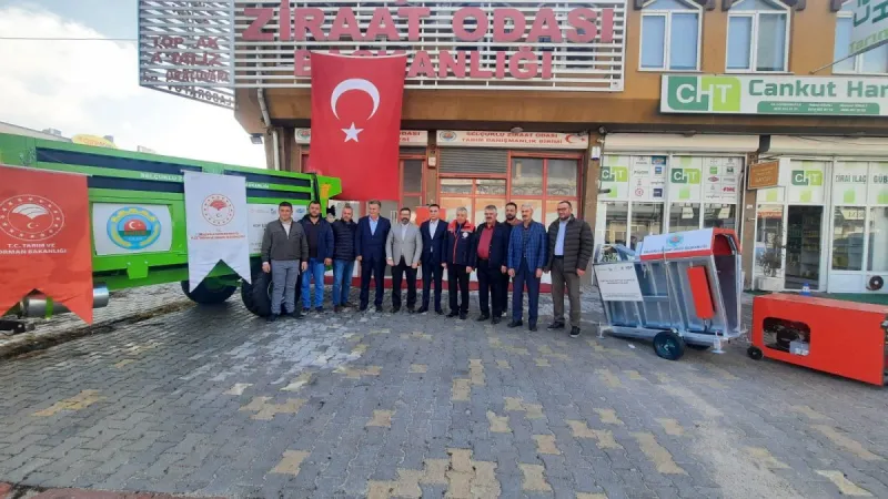 Selçuklu İlçe Tarım ve Orman Müdürlüğü'nden KOP İle Katı Gübre Dağıtma Römorku ve Koyun Yıkama Makinesi Teslimi