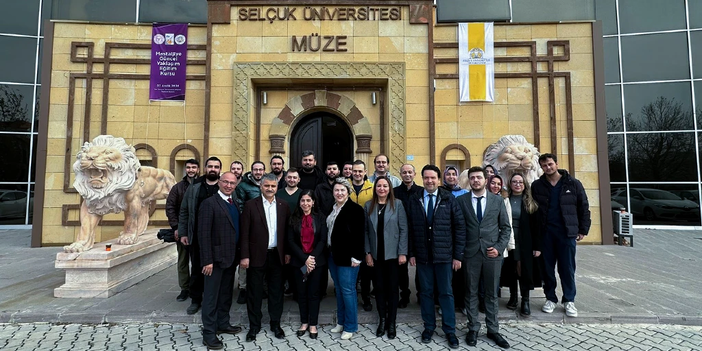 Selçuk Üniversitesi Tıp Fakültesi'nden Mastaljiye Güncel Yaklaşım Eğitim Kursu