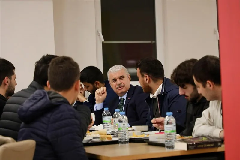 Konya Valisi İbrahim Akın Öğrenci Yurdunda İncelemelerde Bulundu