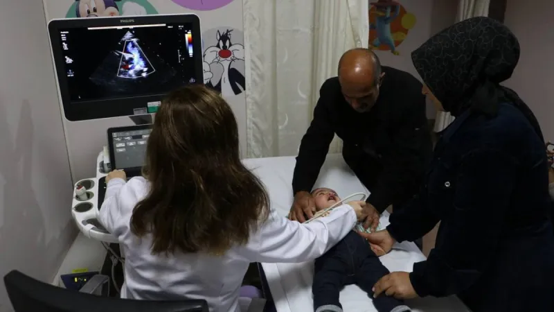 Yarım Kalple Doğan Bebek Hayata Tutundu