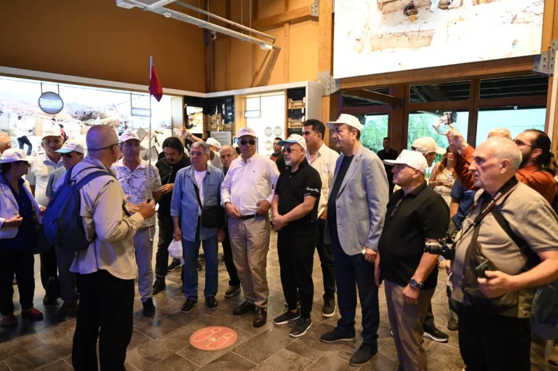 İzmir'den Konya'ya Gönül Köprüsü: Misafirler Şehrin Tarihine ve Vizyonuna Hayran Kaldı - 8