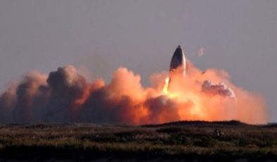 SpaceX’in Starship prototipi test aşamasında patladı
