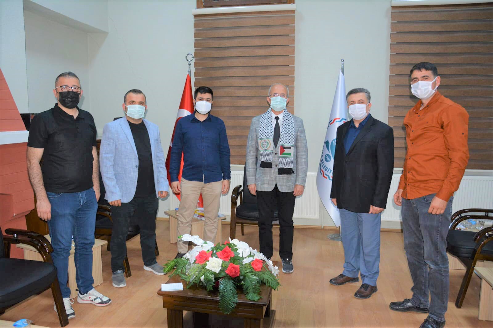 BAŞKAN RECEP CANDAN  CANLI YAYINDA İLÇE HALKININ SORULARINI CEVAPLADI