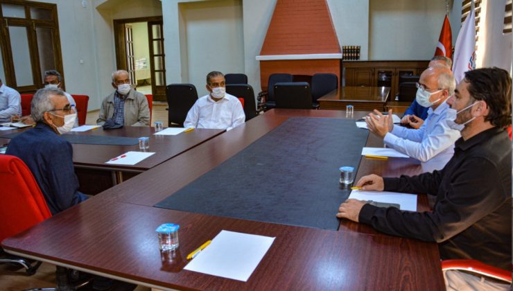 BAŞKAN CANDAN MAHALLE YATIRIMLARI İÇİN İSTİŞARELERİNİ SÜRDÜRÜYOR 1 BAŞKAN CANDAN MAHALLE YATIRIMLARI İÇİN İSTİŞARELERİNİ SÜRDÜRÜYOR