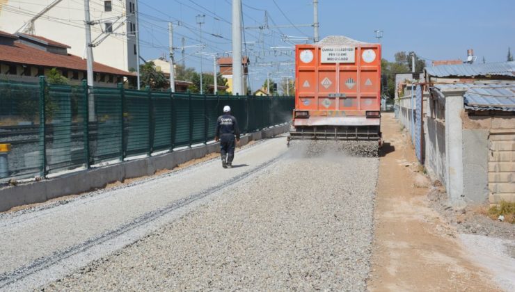 Cahit Aküzüm Caddesinde Yol Çalışmaları Tamamlandı