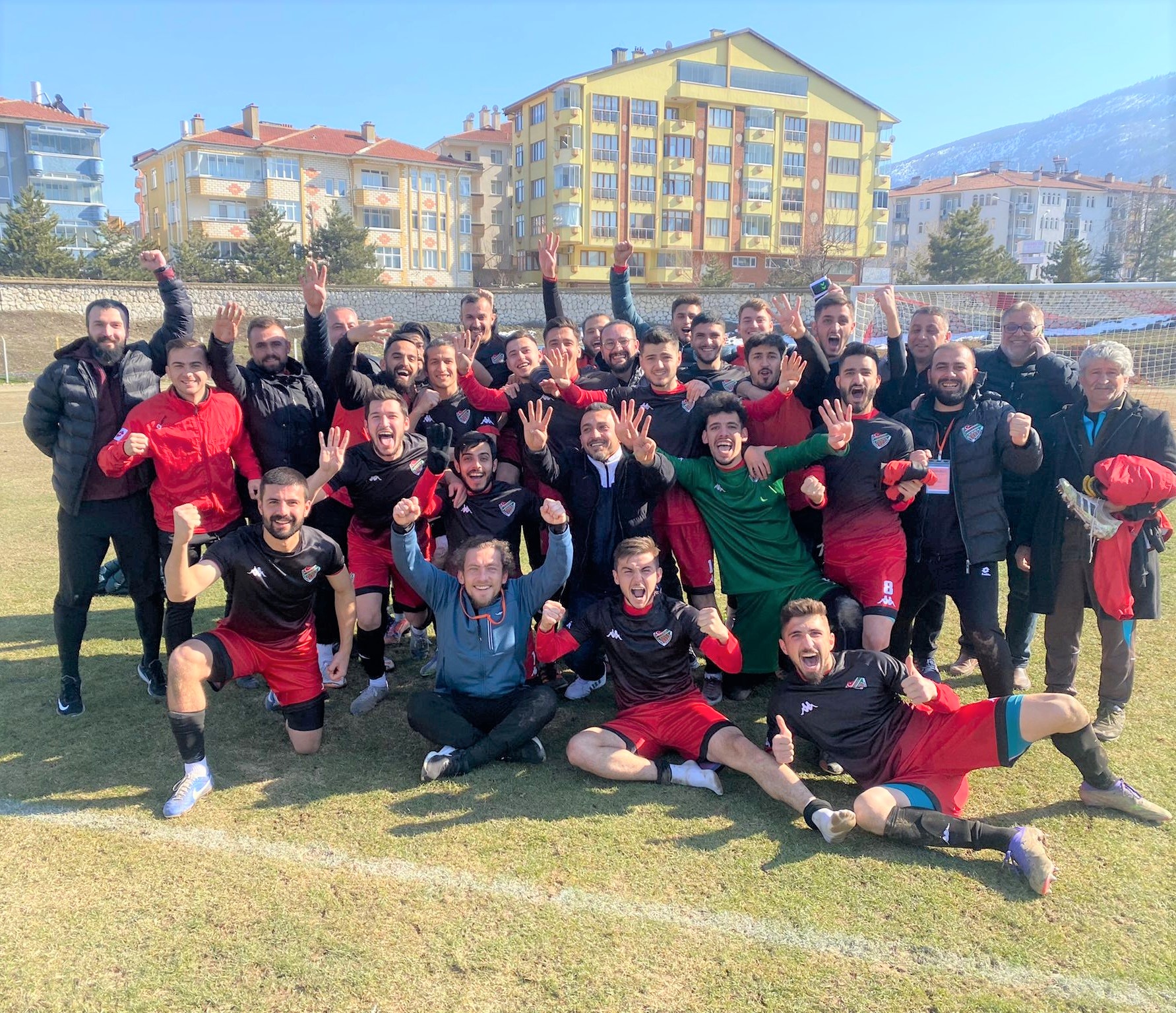 ÇATALHÜYÜK ÇUMRA BELEDİYESPOR  AKŞEHİR SPOR’U 4-3 MAĞLUP ETTİ