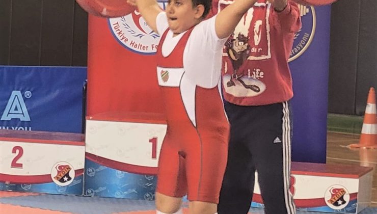 Ç. ÇUMRA BELEDİYESPOR’UN MİNİK HALTERLERİ İLK ŞAMPİYONASINDA