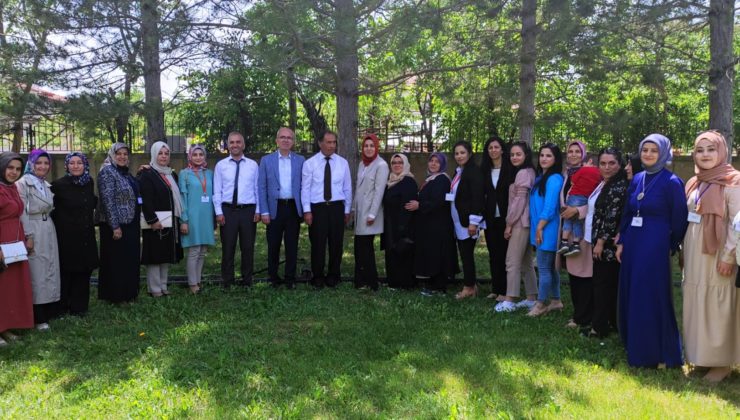 ÇUMRA HALK EĞİTİM MERKEZİNDE HAYAT BOYU ÖĞRENME HAFTASI SERGİ İLE KUTLANDI