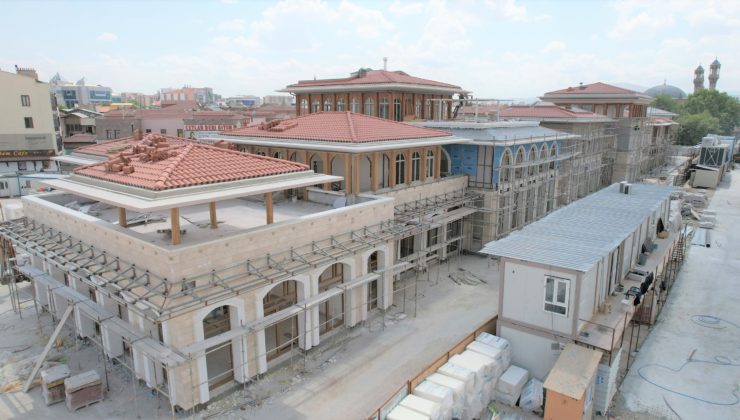 MEVLANA ÇARŞISI VE ALTIN ÇARŞI’DA DÖNÜŞÜM TAMAMLANMAK ÜZERE