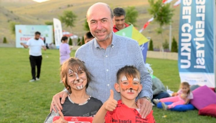 SELÇUKLU SEYİR TEPESİNDE  UÇURTMA ŞENLİĞİ