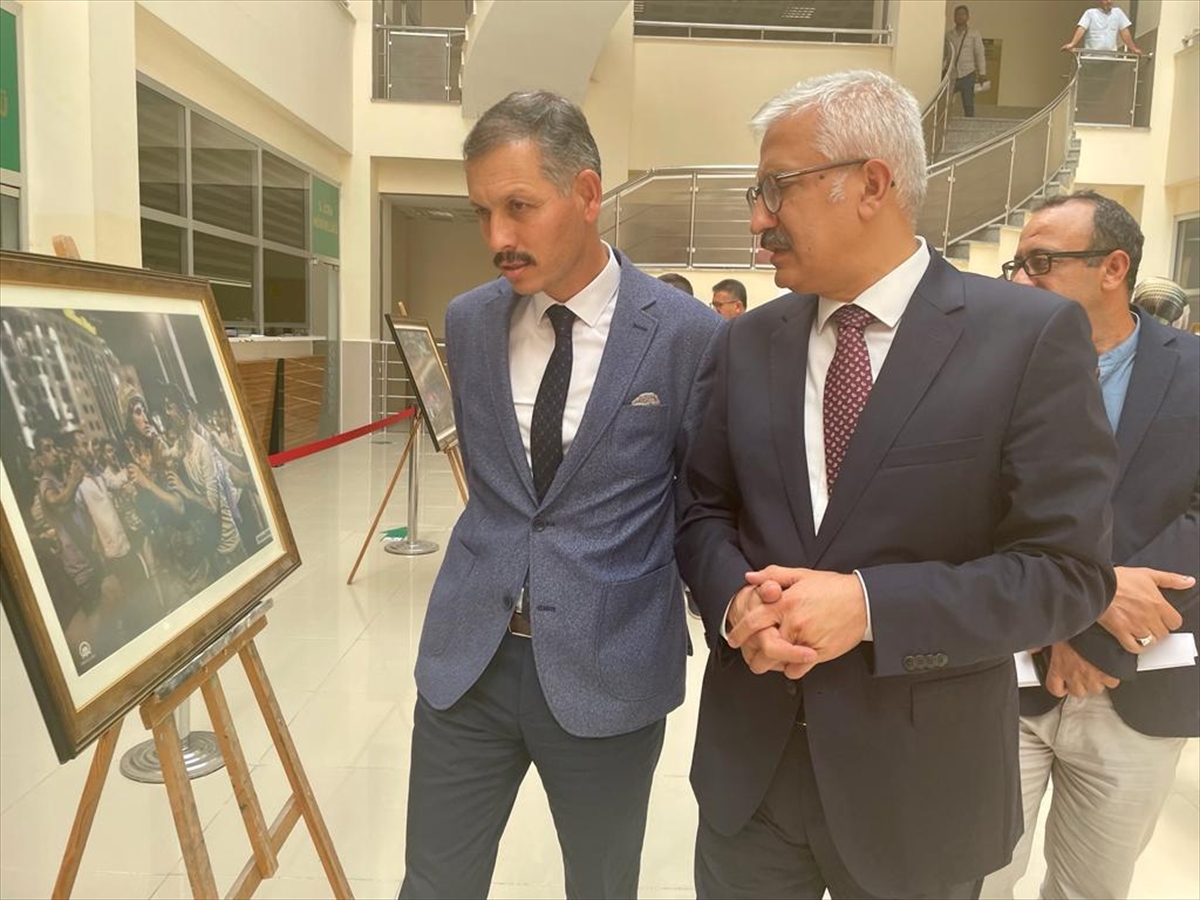 KONYA ADLİYESİ'NDE 15 TEMMUZ DEMOKRASİ VE MİLLİ BİRLİK GÜNÜ SERGİSİ AÇILDI