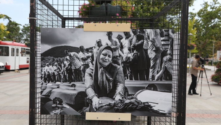 KONYA BÜYÜKŞEHİR SREBRENİTSA ŞEHİTLERİNİ ANMAK İÇİN FOTOĞRAF SERGİSİ AÇTI