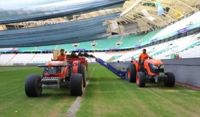 Konya Büyükşehir Stadyumu’nda hibrit çim çalışması başladı
