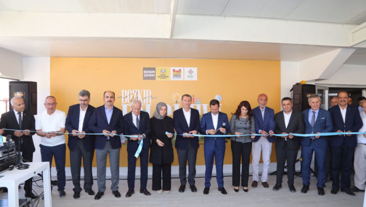 BOZKIR 3 TESİSE BİRDEN KAVUŞTU 1 BOZKIR 3 TESİSE BİRDEN KAVUŞTU