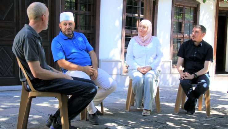 MÜSLÜMAN OLAN 10 İNGİLİZ KONYA’DA  DUYGULU ANLAR YAŞADI