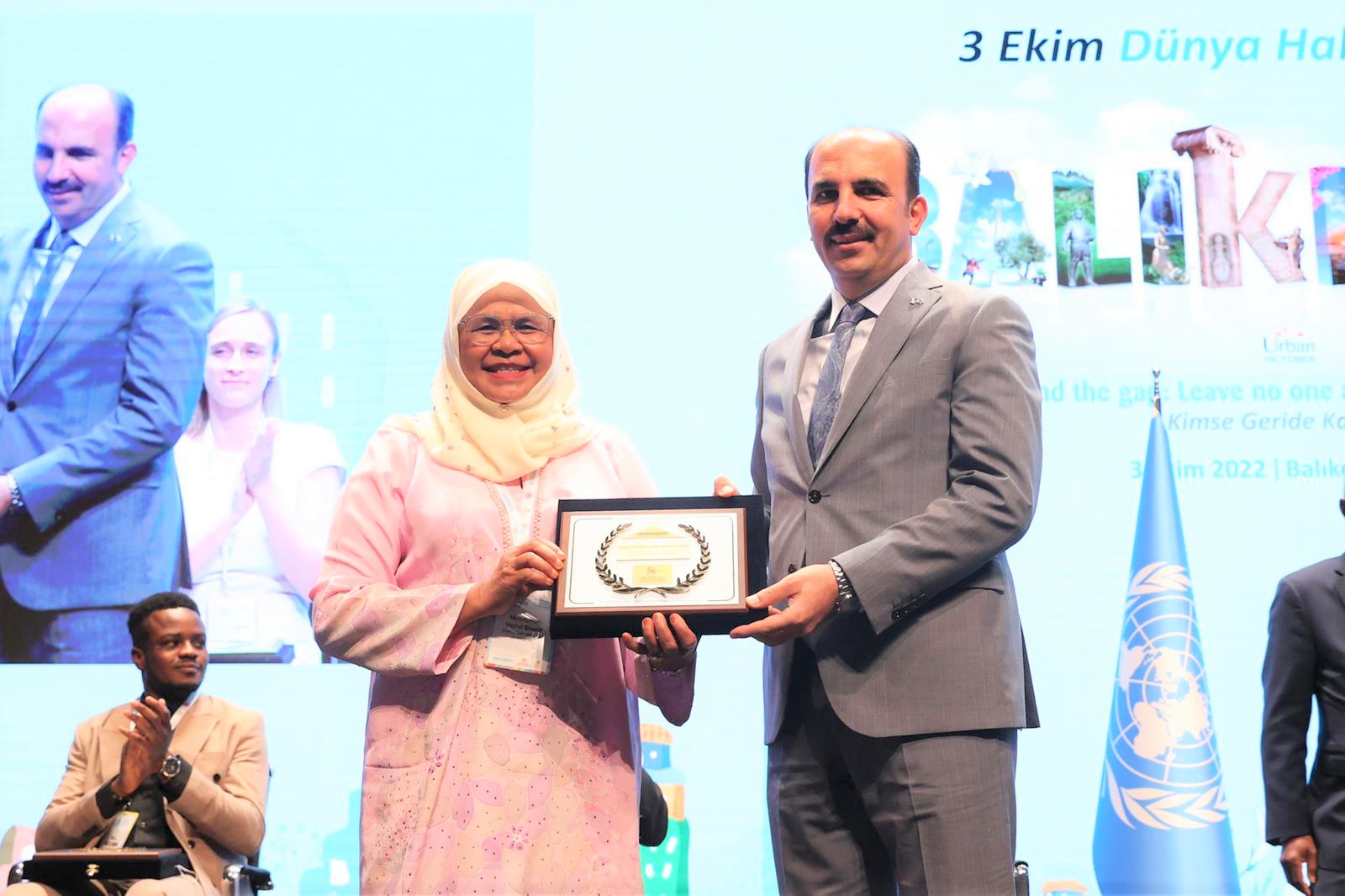 BAŞKANI ALTAY’A “BM UN-HABİTAT  ONUR PARŞÖMENİ ÖDÜLÜ”