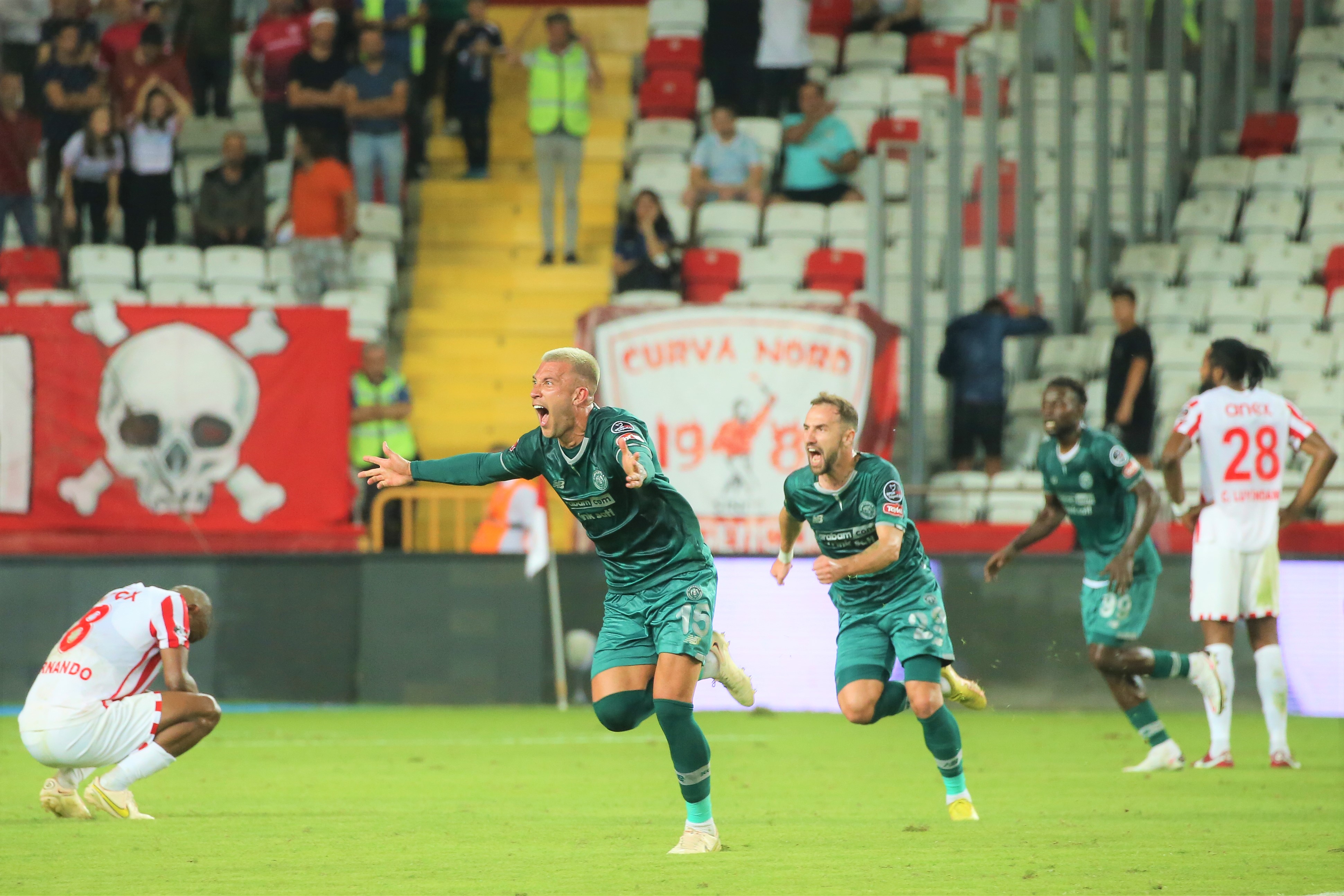 ANTALYASPOR - KONYASPOR MAÇI  BERABERE SONUÇLANDI