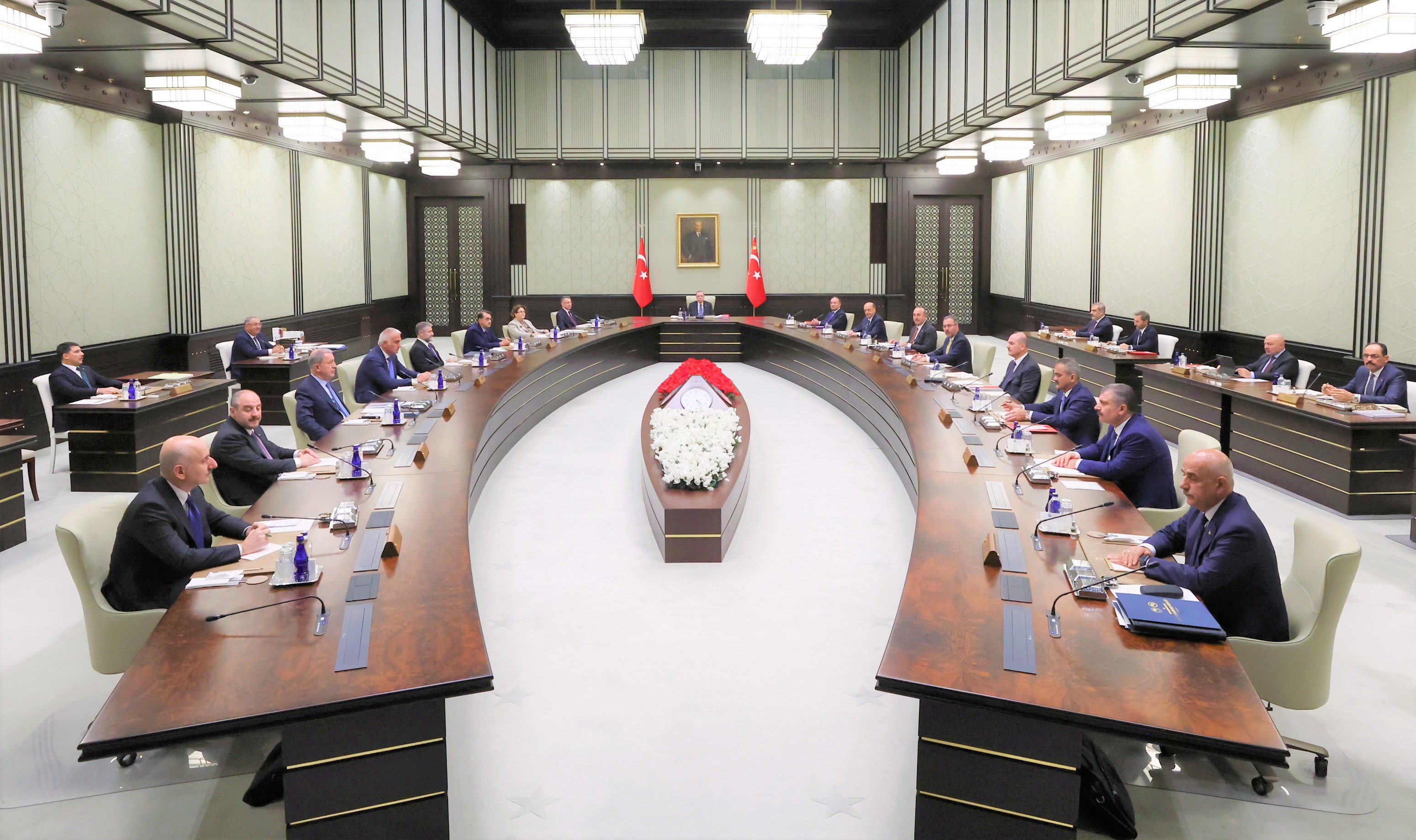 CUMHURBAŞKANLIĞI KABİNESİ TOPLANDI