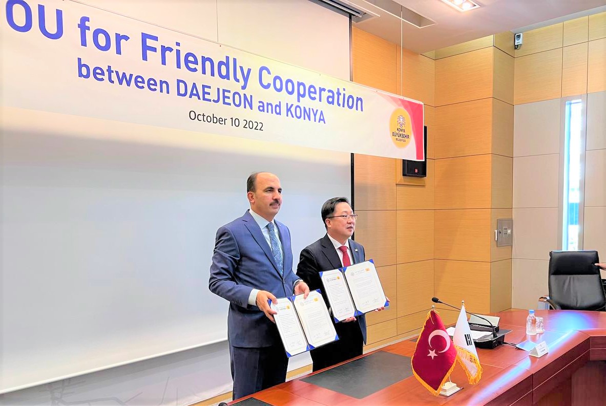 KONYA İLE GÜNEY KORE’NİN DAEJEON KENTİ “KARDEŞ ŞEHİR” OLDU