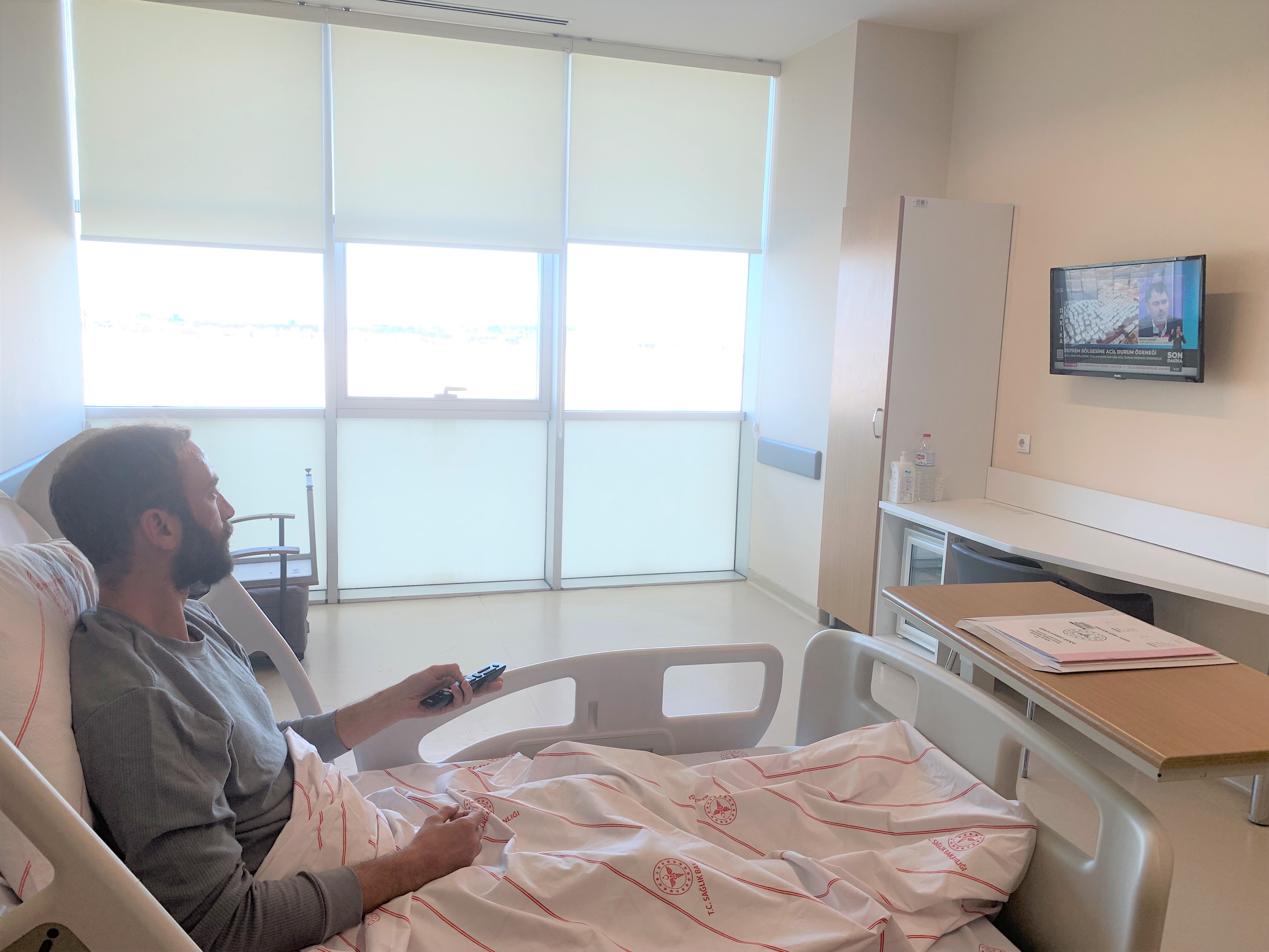 TEDAVİ ALTINA ALINAN DEPREMZEDELERİN AKILLARI HEP GERİDE KALANLARDA