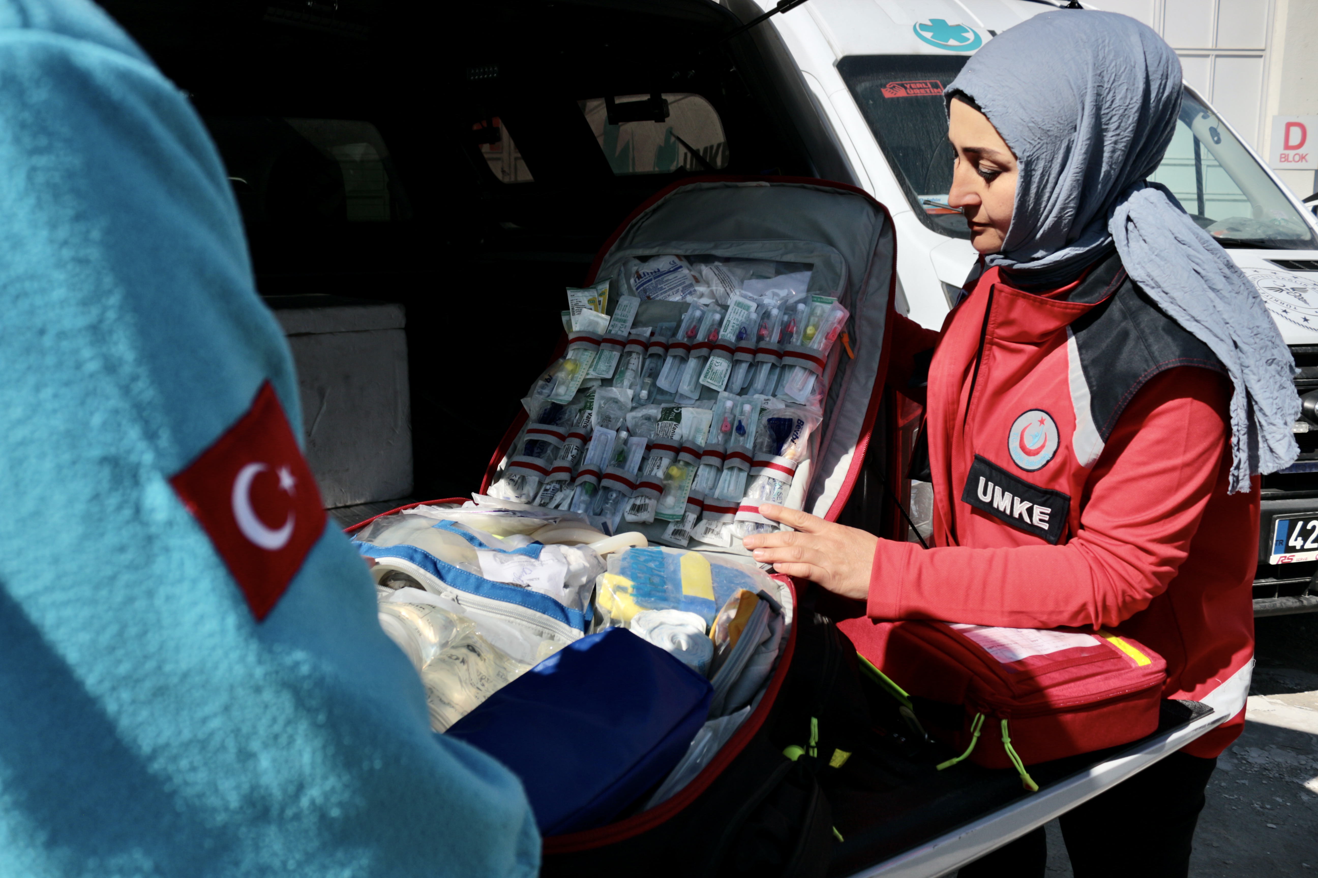 UMKE GÖNÜLLÜLERİ HÜZÜNLÜ VE MUTLU ANLARI YAŞADIKLARI BÖLGELERİ UNUTAMIYO