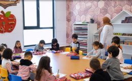 HATİCE HATUN KÜLLİYESİ HER YAŞTAN MAHALLE SAKİNİNİ AĞIRLAMAYA DEVAM EDİYOR