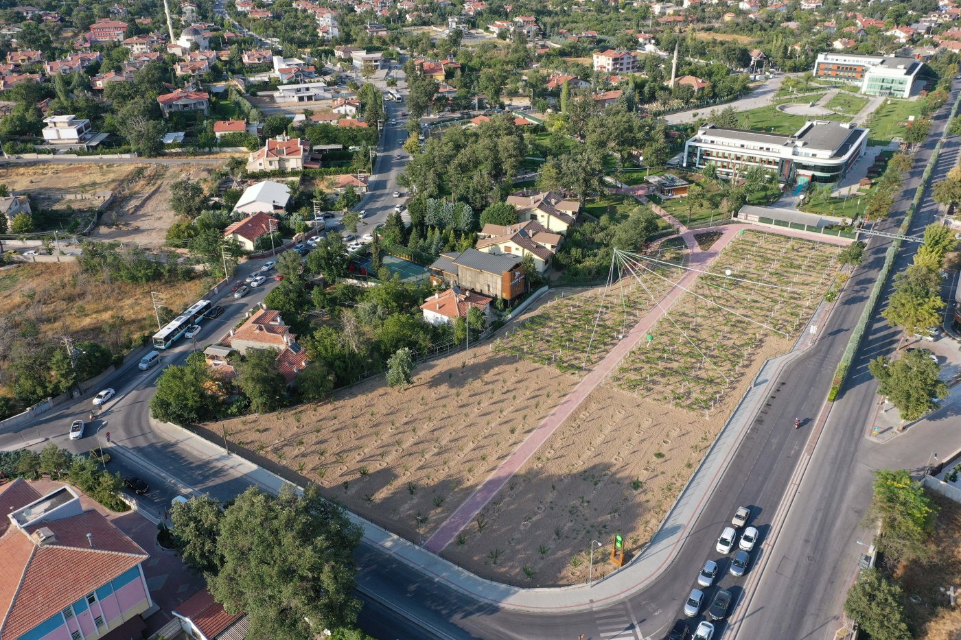 MERAM BAĞI BAHARLA BİRLİKTE KAPILARINI YENİ SEZON İÇİN AÇTI