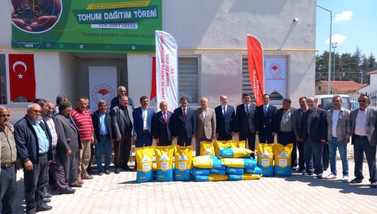 ÇİFTÇİYE YAĞLIK AYÇİÇEĞİ TOHUMU DAĞITILDI