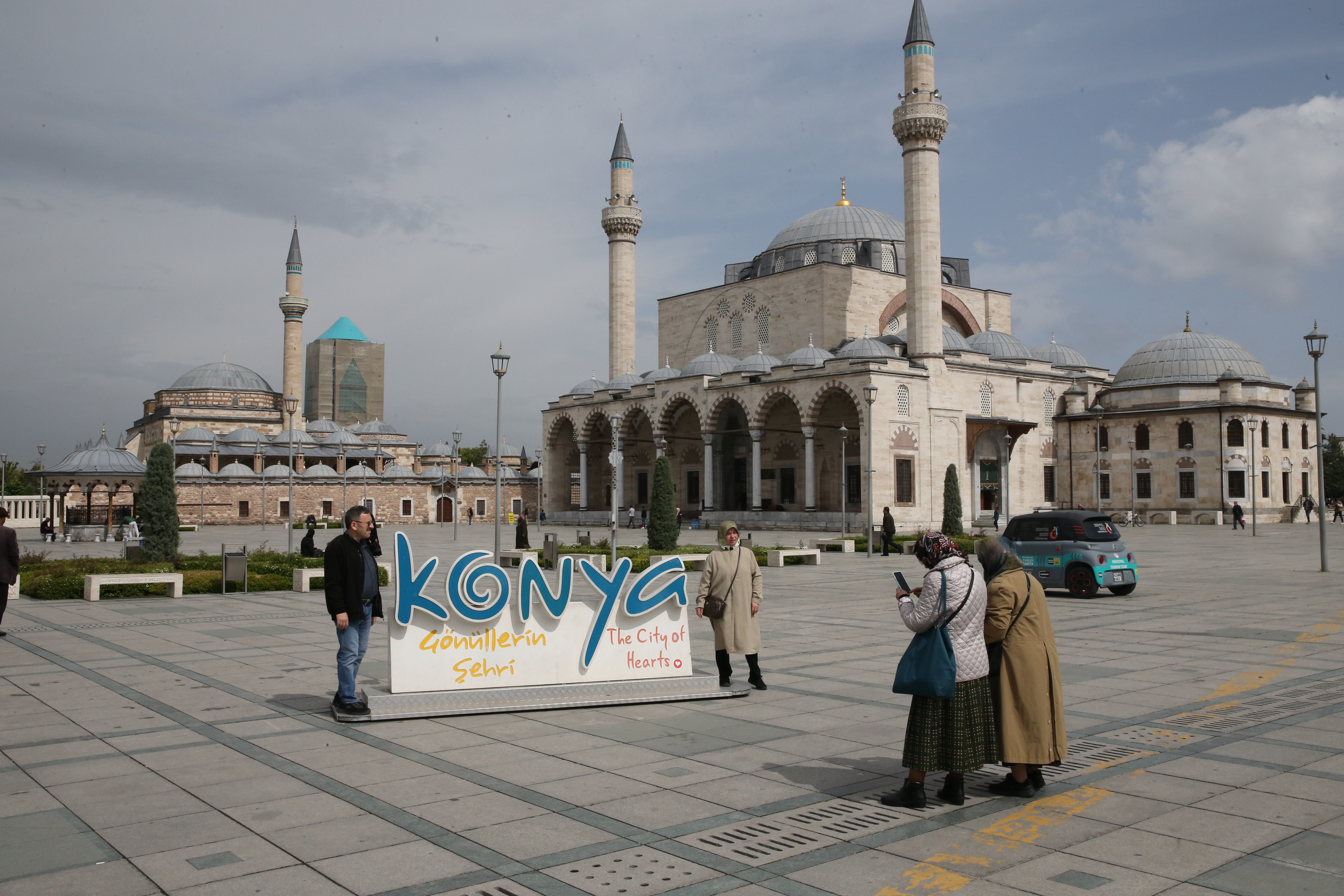 MEVLANA MÜZESİ'Nİ 5 AYDA  1 MİLYON 200 BİN ZİYARETÇİ GEZDİ