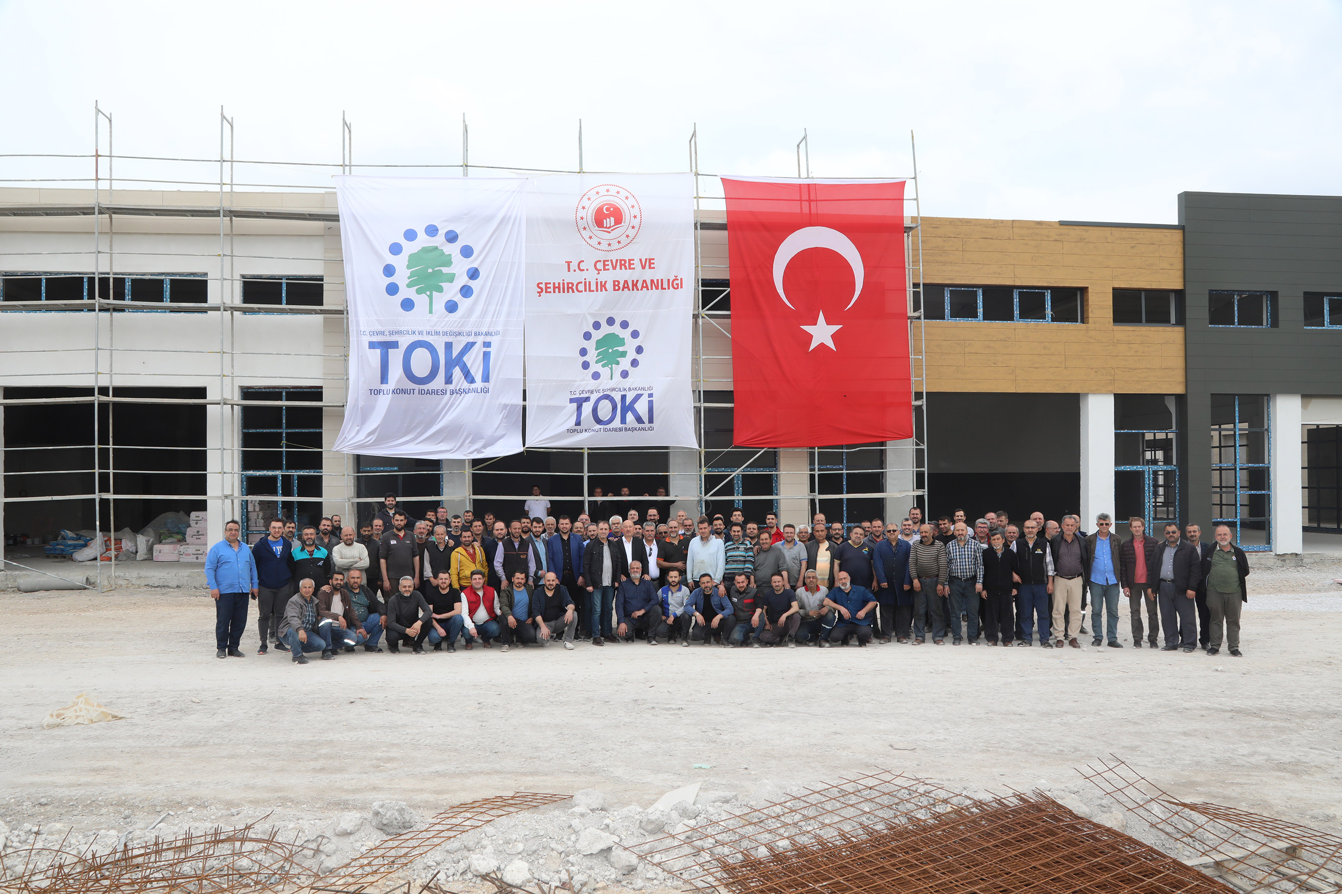 ESKİ SANAYİ VE KARATAY SANAYİ ESNAFI YAPIMI SÜREN YENİ SANAYİ SİTESİNİ İNCELEDİ