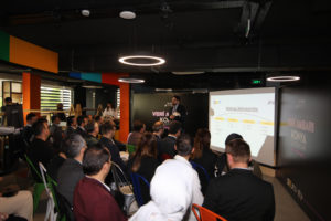 DeqTuQlWQubYe1Se58z29sJARj2RscQuBApiZFql