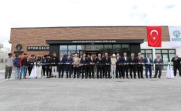 ÇİMENLİK KAPALI SPOR SALONU HİZMETE AÇILDI