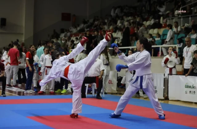 4. Uluslararası Gemlik Karate Turnuvası Başlıyor 1 4. Uluslararası Gemlik Karate Turnuvası Başlıyor