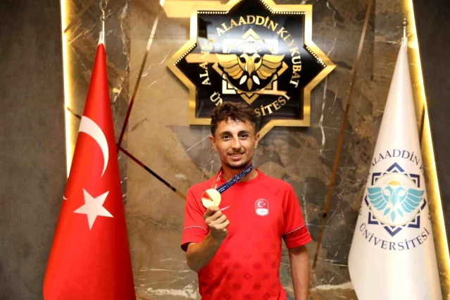 ALKÜ Öğrencisi Salih Korkmaz, 2024 Paris Olimpiyat Oyunları'na Kota Aldı