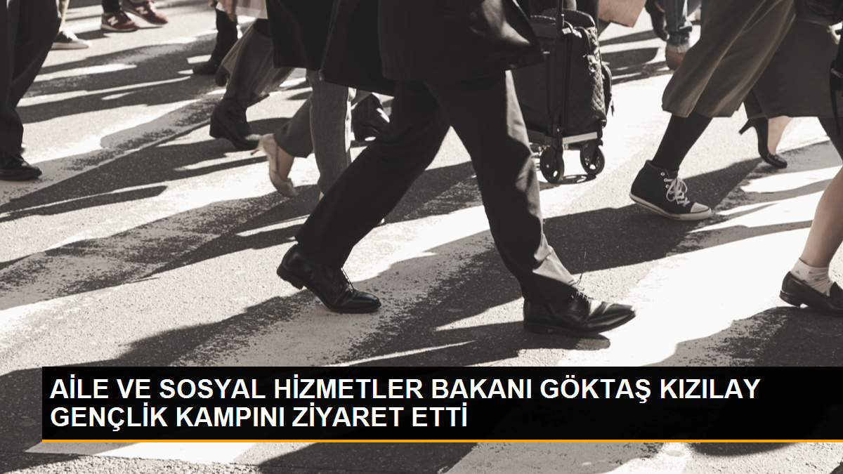 Aile ve Sosyal Hizmetler Bakanı, Kızılay Heybeliada Depremzede Kız Çocukları Gençlik Vakfı'nın kapanış programına katıldı