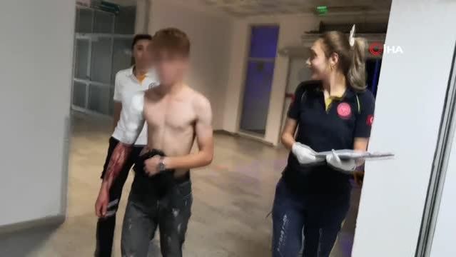 Aksaray’da bıçaklı kavga: 1 yaralı