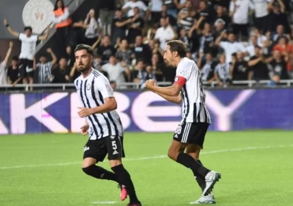 Altay, Tuzlaspor’u 1-0 yenerek 3 puan kazandı