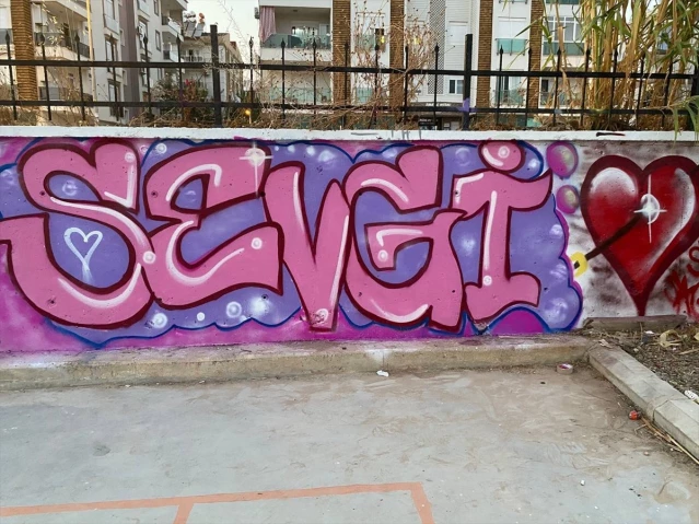 Antalya'da Gençlerin Gözünden Gençlik ve Spor Grafiti Şenliği ve Yarışması Düzenlendi