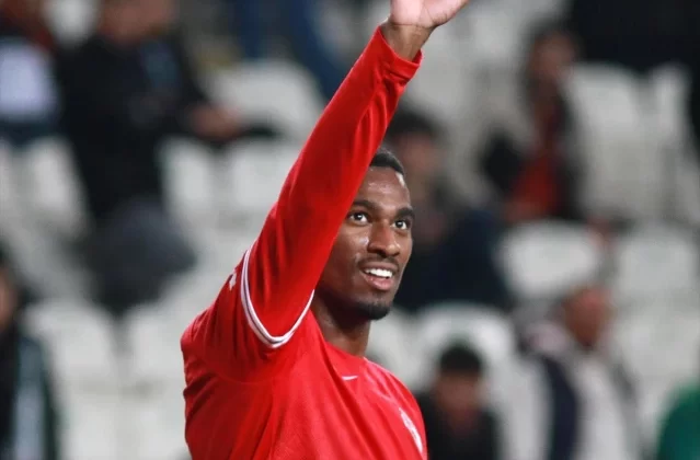 Antalyaspor, Haji Wright’ı Coventry City’ye transfer etti