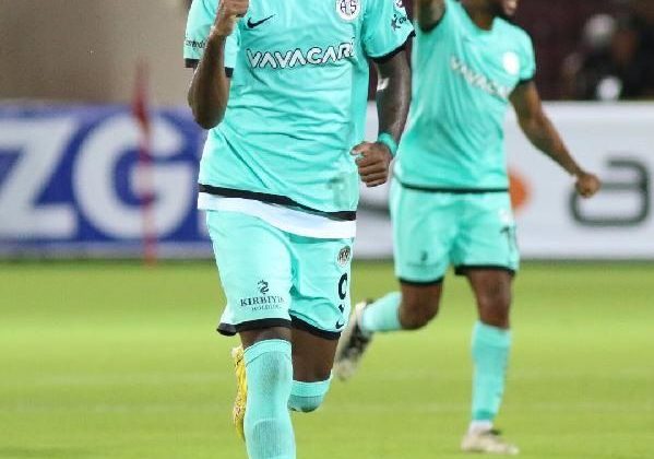 Antalyasporlu Haji Wright, Coventry City’e transfer oldu