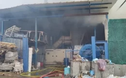 Arnavutköy’deki Cam Üretim Fabrikasında Yangın Çıktı
