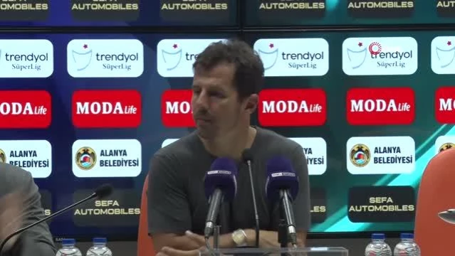 Başakşehir Teknik Direktörü Emre Belözoğlu: ‘Üzgünüz, kötü bir başlangıç oldu’