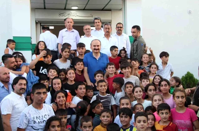 Batman Valisi ve Belediye Başkan Vekili Mahalle Buluşmaları Düzenliyor