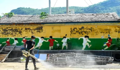 Beijing’deki Yağışlar Sonrası Zarar Gören Okullarda Yeniden Yapılanma Çalışmaları Hız Kazanıyor