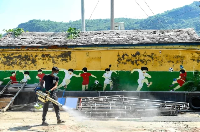 Beijing’deki Yağışlar Sonrası Zarar Gören Okullarda Yeniden Yapılanma Çalışmaları Hız Kazanıyor