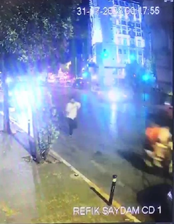 Beyoğlu'nda Çalıntı Motosiklet Kullanarak Telefon Hırsızlığı Yapan Şüpheli Yakalandı