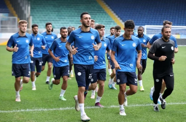 Çaykur Rizespor'da Pinchi: İlk maçta beklenen katkıyı sağlayamadım 1 Çaykur Rizespor’da Pinchi: İlk maçta beklenen katkıyı sağlayamadım