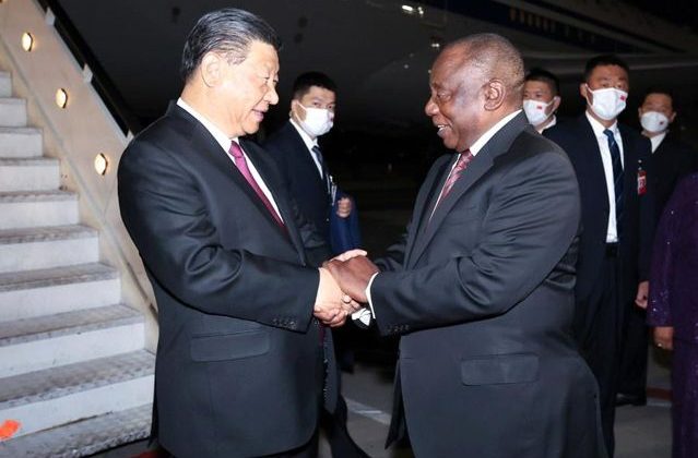 Çin Cumhurbaşkanı Xi Jinping, Güney Afrika’ya resmi ziyarette bulunmak üzere yola çıktı